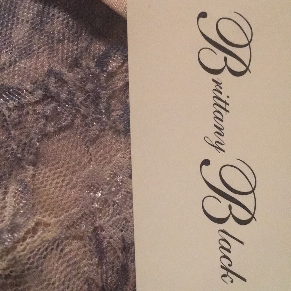 TOP LACE & FLOWERS 1X 2X AVAILABLE BRITTANY BLACK - Picture 5 of 8